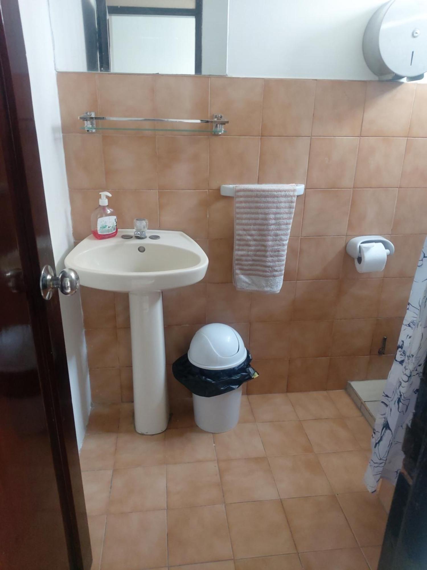 ليما Global Family Backpackers Hostel المظهر الخارجي الصورة