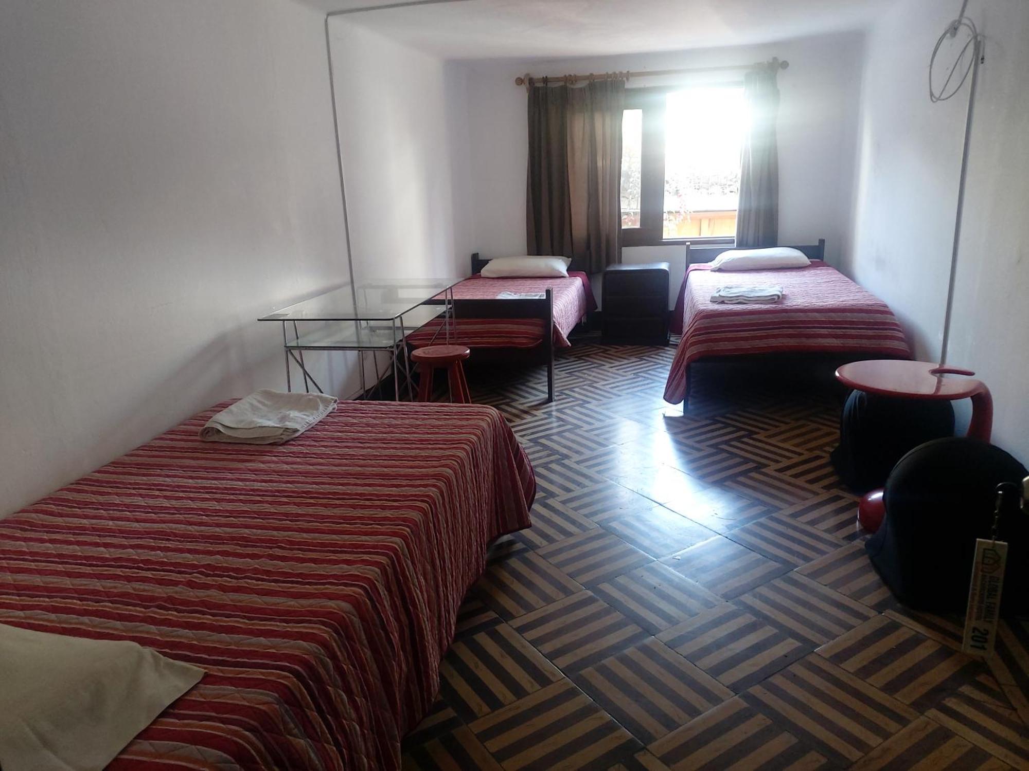ليما Global Family Backpackers Hostel المظهر الخارجي الصورة